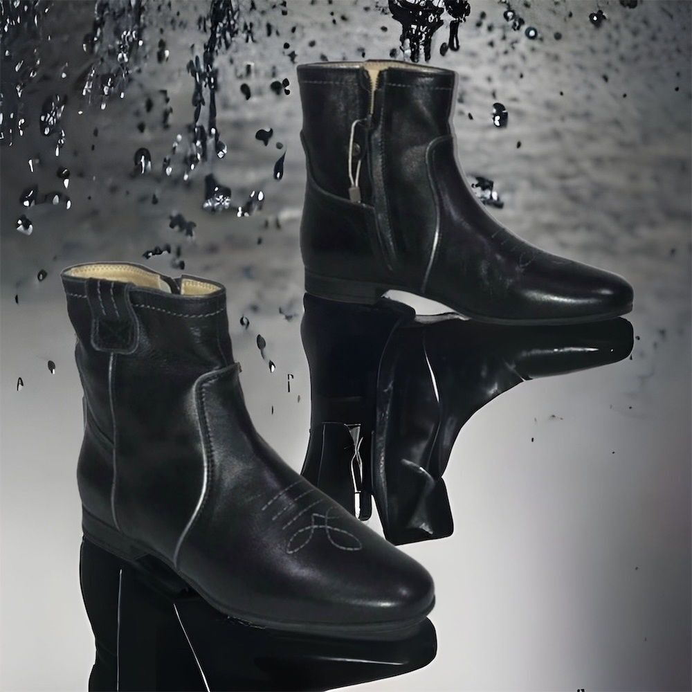 GEOX Respira Waterproof Black Leather Ankle Boots Silver Trim Sz 7.5 NWT! $225